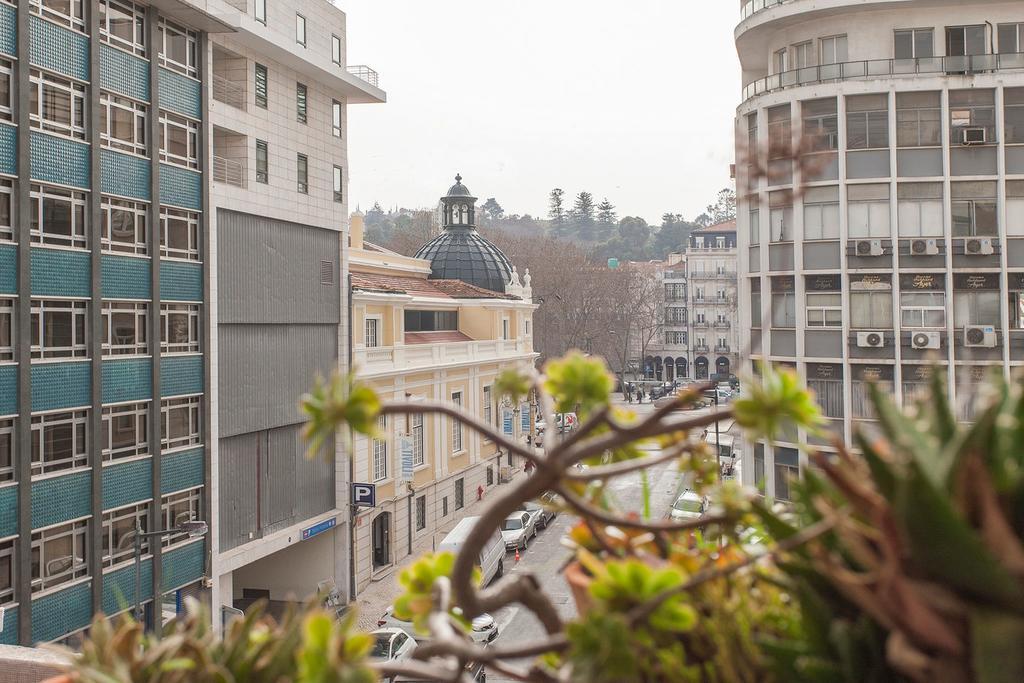 Central, Charming, Quiet, Garden And Parking Лиссабон Экстерьер фото